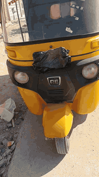 سلام عليكم اقره قبل لا تتصل وشوف فديو مديل 20 وجبه اولى بسنويه كتبو 19 شهر 12 بيها بس لغد مصبوغ ولباقي مكفول صبغ ومعجون باسمي تحويل ثاني يوم هزة جديده كهرباء كلها شغاله بيها صليب مكينه تخبل خرسه سعرها 5700 وبيه مجال مكاني سبع قصور يم صيطره ***********
