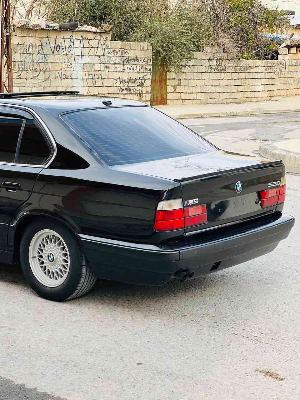 ماشاء الله له ماڵی هەموو لایەک
🦅BMW/1992/525Ai🦅
ئارم پلاستیک سلێمانی بەشەرت غرامە بەشەرت/ABS/سڵایت/لایت ئالقە/دوگمەی sو بەفر هەمو گێڕەکان لە جێی خؤی ئەگۆڕئ
شتی جوان و  دانسقە لۆک لۆک 
کارەبای بەشەرت پێشو پشتی بەشەرت دەبلو دارو بەردی بەشەرت هەتا بڵیی نەرمو خؤشە /هەیکەلیکی هەتا بڵیی جوانو رێکی هەیە 
 /رەقەم ئسڵی/ گێرو مەکینە بەشەرتی ١٠٠ فیتەر  دەکەڵو بوخار بەشەرت/کارەبایی بەشەرت کامل سێرفز کراوە/پلاک نۆزڵ مەسفی فیت پەمپ ڕۆنی گێڕو مەکینەی تازەیە ئیفرۆی مەزبوتە /ویلو تایەی لۆک لۆکە تازە بەستراوە
ناوی لە دەرئ جوانترە دەحمێکی پێشی لای سەکنی هەیە لە لاوە لەی دراوە 
سەیارەکە پێویست بە وەسف ناکا 
دەحامی بۆ دەحامی بەشەرت لە رەسمەکان جوانتر نەبو هەقی رێگات حایدی من 
بۆ زانیاری زیاتر *********** فایبەر 
وەتسئەپ
شوێن .رانیە رانية, السليمانية

