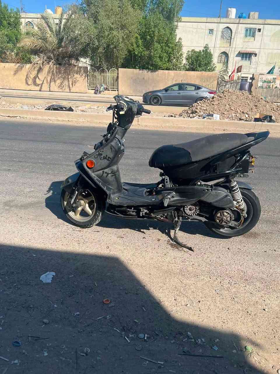 السلام عليكم سكنس فحل نوزل طلاعات الدراجه كولد

كفراتها كامله بس اني شايلهن نضيفات كاملات من البك لايت 
لحد المازده

مكينه 58 اكفلها من التبخر والتنقيص والنضوح وذا بيها صوت تاخذها بلاش 

كلجات رياضيه خلفي وامامي الدراجه كلشي مناقصها بس شد الكفرات تطلع تخبل كفراتها سود  
 

مكاني بغداد الشعب رايدها ب600 هيه والكفرات اذا بدون السعر يختلف 

رقمي ***********
