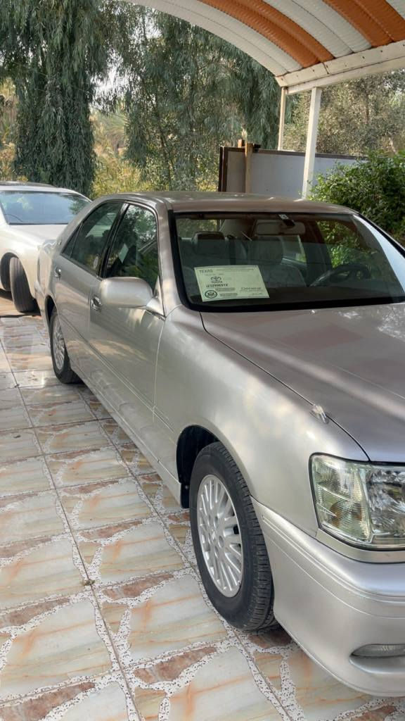 السلام عليكم 
تيوتا كراون (ملكه) للبيع 
لون رصاصي 
أصولي 
رقم سليمانية
مكان السيارة كربلاء
تفاصيل اكثر والسعر اتصل 📞
*********** كربلاء, العراق
