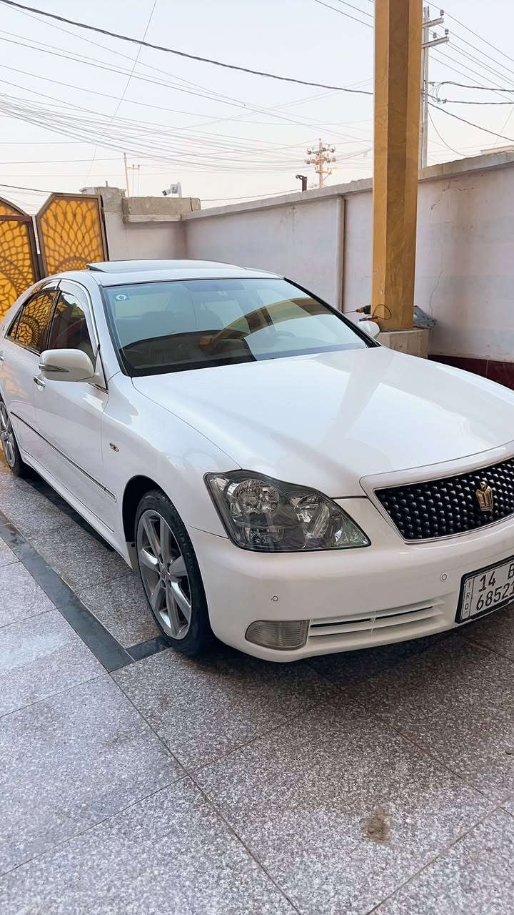 آلُـۜسـۨۚ(✋)ــِۖلُأمٌ ؏ـليۜـ(💜)ـكـۜم 
للبيع شاهينه اثلت 
موديل 2007 كرستال
رقم بصره تسجيل جديد مزاد دوله تحويل ثاني يوم
السعر 155$ وبيه مجال   
مري لكزز سكن + اشاره
كامره خلفيه 
لايت دوار 5 قطع
ويل دنك 18
ترحيب 
خزن كشنات 
5 بصمات تشغيل + بيبان  
6 كير شاصي 180 
خزن اقراص
كشنات كهربائيه 
شاشه 
جنجر + اواكس
سياره كلش جديده وحلوه
حداده جديده
تخم تاير 
مكفوله من الضربه والصبغ والتبديل والكص
مكان السياره البصره قضاء المدينه
السعر 155$ وبيه مجال
***********
***********
