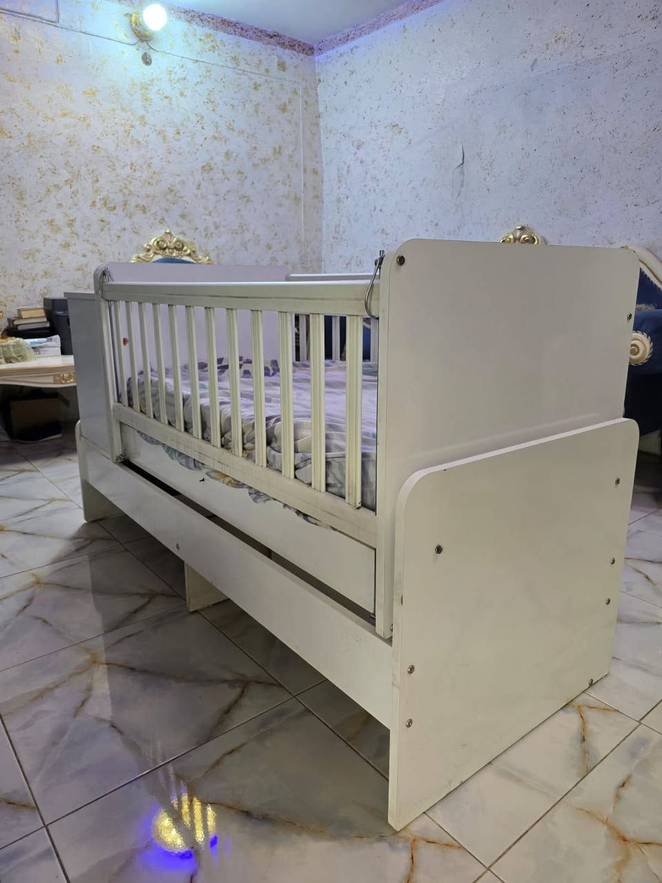 چرباية للبيع نوع تركي نظيفة جدا مع الدوشگ
السعر 150000 الف 
للاتصال ***********
