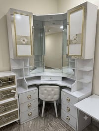 عندي هذا ميزتواليت للبيع كلش نظيف للاستفسار  ع هذا الرقم 07804680801