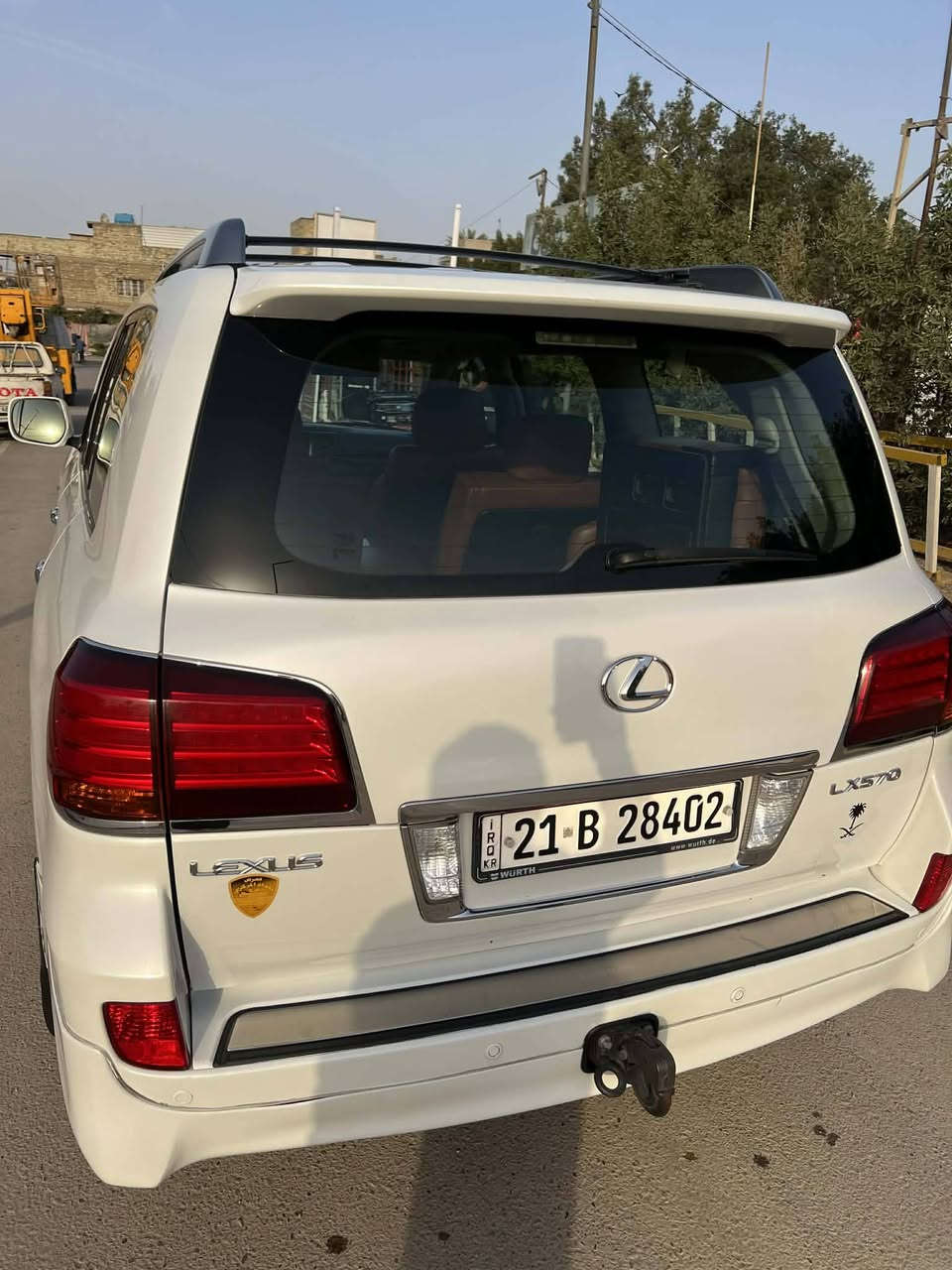 لكزز موديل 2011 فول مواصفات رقم اسليمانيه 
كفاله عامه عده شبر بل صندوق صبغ وبارد بل جاملغ هم كد شبر 
مواصفات الاكزز معروفه فول للخير 
صدر مكينه بلاديه كير تخم تاير تراي يخبل كلشي شغال بيهه على وضع الابلدي منقصهه اي شي ماشيه ٢٨٠ وقابل للزياده السياره مال جناي تحويل ثاني يوم 
السعر المطلوب315$  وبيهه مجال 
عنوان بغداد الجديده النعيريه للمزيد من المعلومات الاتصال بل رقم ***********
