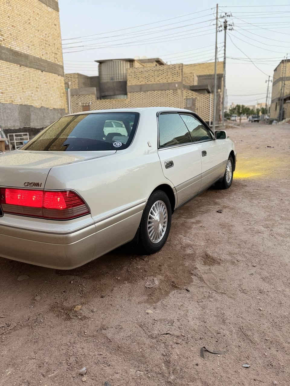 سلام عليكم 
للبيع راس الثور فلات 
السياره بيهه فقط بچم 
رقم انكليزي انبار تحويل ثاني يوم 
السياره جهازه من حداديه 100؟100 
تبريد شغال والسياره ب الواقع احله من الصور 
السعر 95 بيهه مجال بسيط جدا
***********
