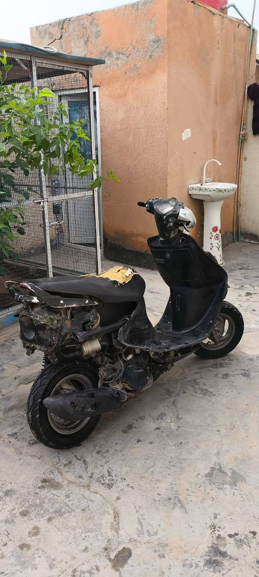 سلام عليكم ) فراشه للبيع شغاله سلف هندر دراجه تبخر سعره 200 بيه مجال حك الجيه متواجد خاص او اتصال ***********
