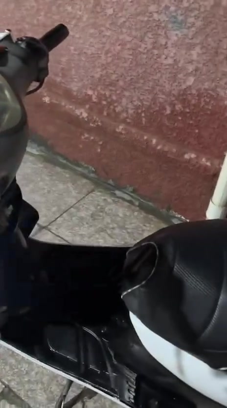 السلام عليكم 
ماكس مضلع نضيفه
مفتوحه مرة وحده السعر 400 قفل قفل
الرقم مو الهاا


**إذا كنت صاحب هذا الإعلان وتريد حذفه لأي سبب، رجاءا أرسل رسالة إلى الدعم الفني**