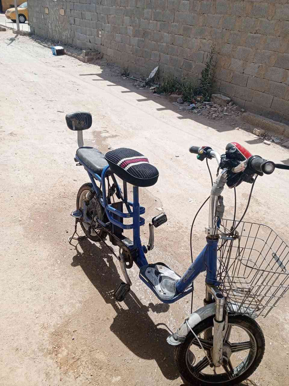 للبيع ب 50 الف بطاريات هابطات تأير خلفي جديد گفر بطاريات هم جديد ***********

