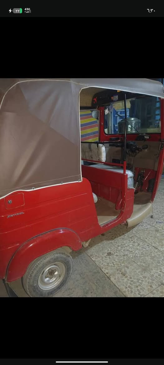 سلام عليكم حبايب من رخصت صاحب لكروب تكتك 17 اوراق نضيفه  سعر بمليونين ونص  المكان كربلاء ***********
