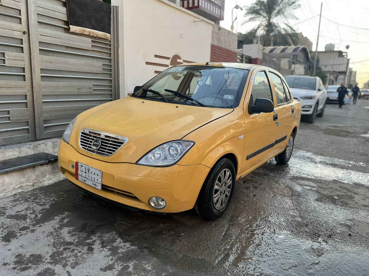 السلام عليكم.    مكلف بالنشرررررر
طيبه 2015  مكفوله بيها فقط شويه صبغ بالباب الباقي مكفول 
لا ضربه  لا تبديل جاهزه مابيها اي نواقص.  
رقم مميز               مكان بغداد الامين 
السعر 39       للاستفسار ‭٠٧٧١ ٨٨٤ ٩٧٢٤‬
