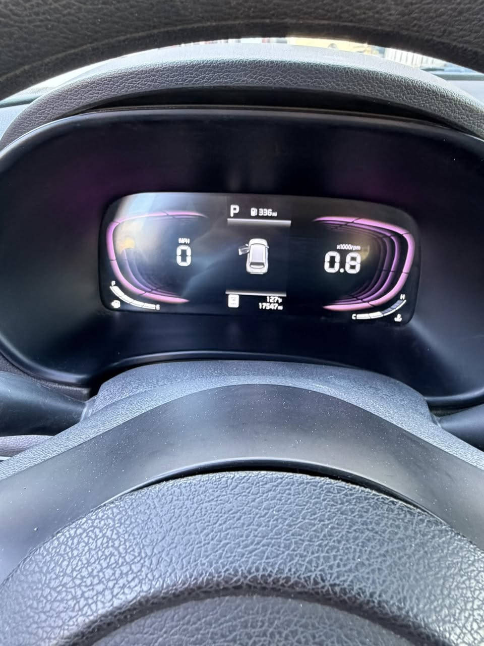 السلام عليكم للبيع كيا سول 2024 حادث موضح بلصور حادث امامي محرك 2000 دوش السيارة ماشية 17 الف السيارة موجودة في كربلاء بسعر120 ورقة الاتصال  ***********
