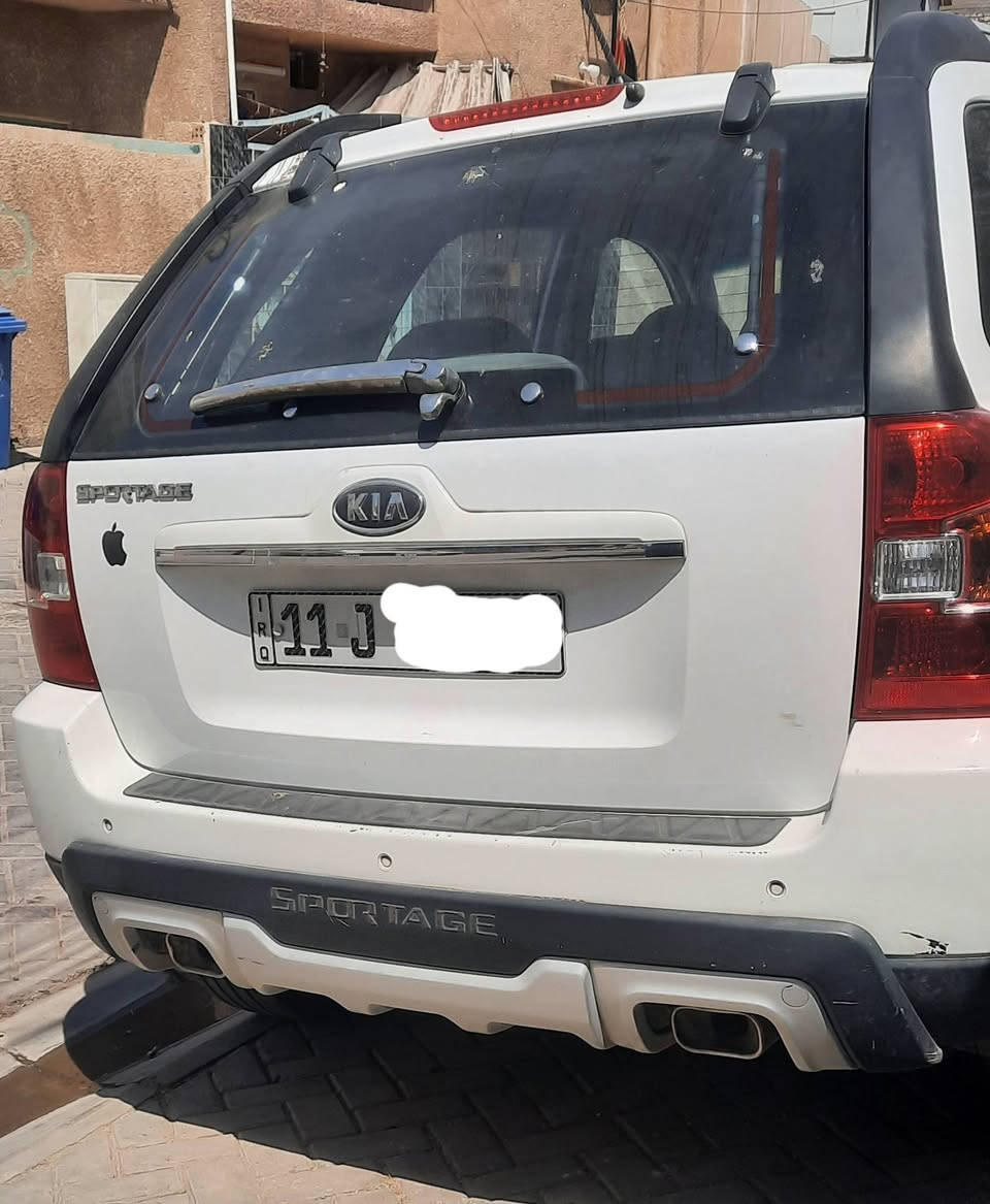 سبورتج ٢٠٠٩ وارد كوري داخل جلد اسود  سياره جديده ومحافظ عليها مغلفه ارضيه وكشنات ماشيه اكثر من ١٢٥ الف وقابل للزياده آني ثاني مالك للسياره الاول المستوردها محرك وكير وداخل وبدي كله بلاد بيها تايرات تخم جديد قبل اسبوعين وباتري قبل ٤ أشهر تبريد الحمد لله ممتاز العام مبدل منظومه كامله بلاديه السعر ١٢٠ ورقه بي مجال للشراي من تجي وتشوفها ***********
مامتواجد على النت وما ارد على اي تعليق شراي اتصل واليعلق تعليق سلبي خل يتحمل النتائج مع احترامنا للجادين
