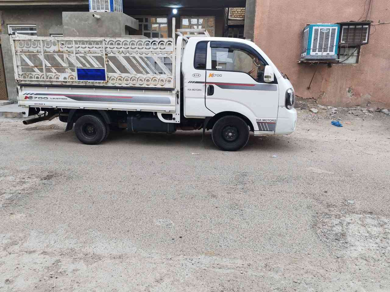 السلام عليكم كيه موديل 2020 سياره بسمي رقم بغداد انكليزي كير مكينه تبريد كهربائية كله شغاله تخم تاير جديد باتري جديد اي نقص مابيه بيه مكانت طخات ورصعات على حطتهن وبيه سونر سعر 120 بيه مجال مكاني بغداد ***********
