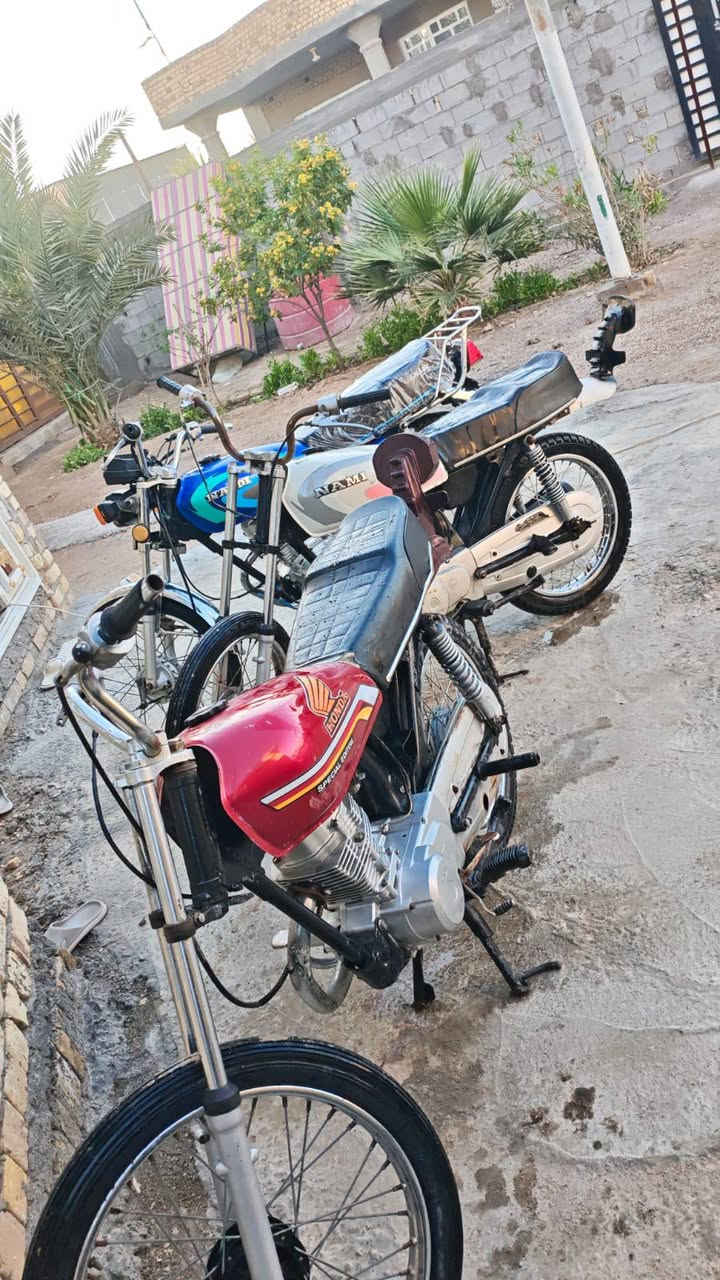 سلام عليكم توفرن دراجات حلوات و مرتبات بيهن ما مفتوح وبيهن مفتوح كلمن وسعره
دراجات جاهزه دك سويج وروح ما بيهن نقص كلمن وسعرها حسب النضافا العنوان بني منصور الناحيه عدد الدراجات 5 واتساب ***********
