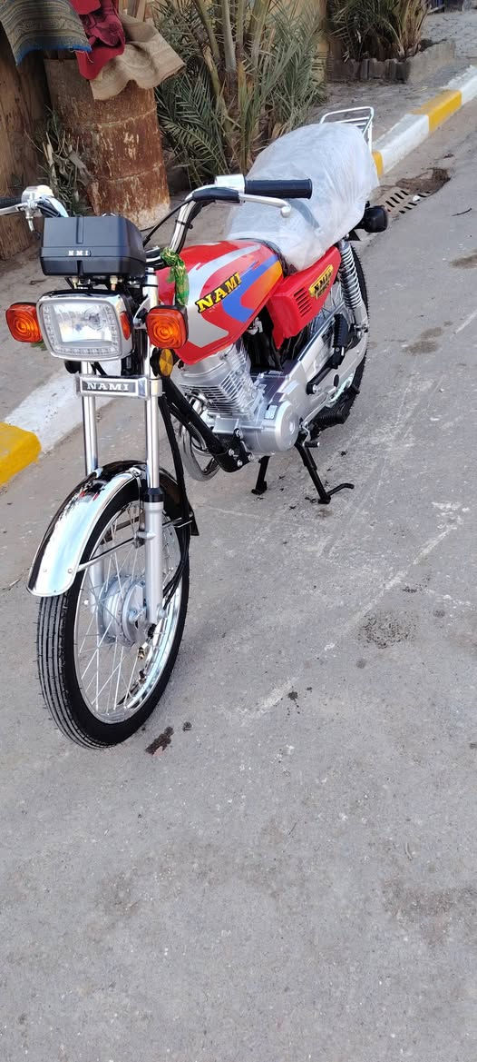 سلام عليكم دراجه وكيل صارله ٢٠يوم من طالعه مكفوله كفاله عامه وراق سكنر سعر ٩٥٠وبيه مجال وراق سكنر شراي يخابر ***********
