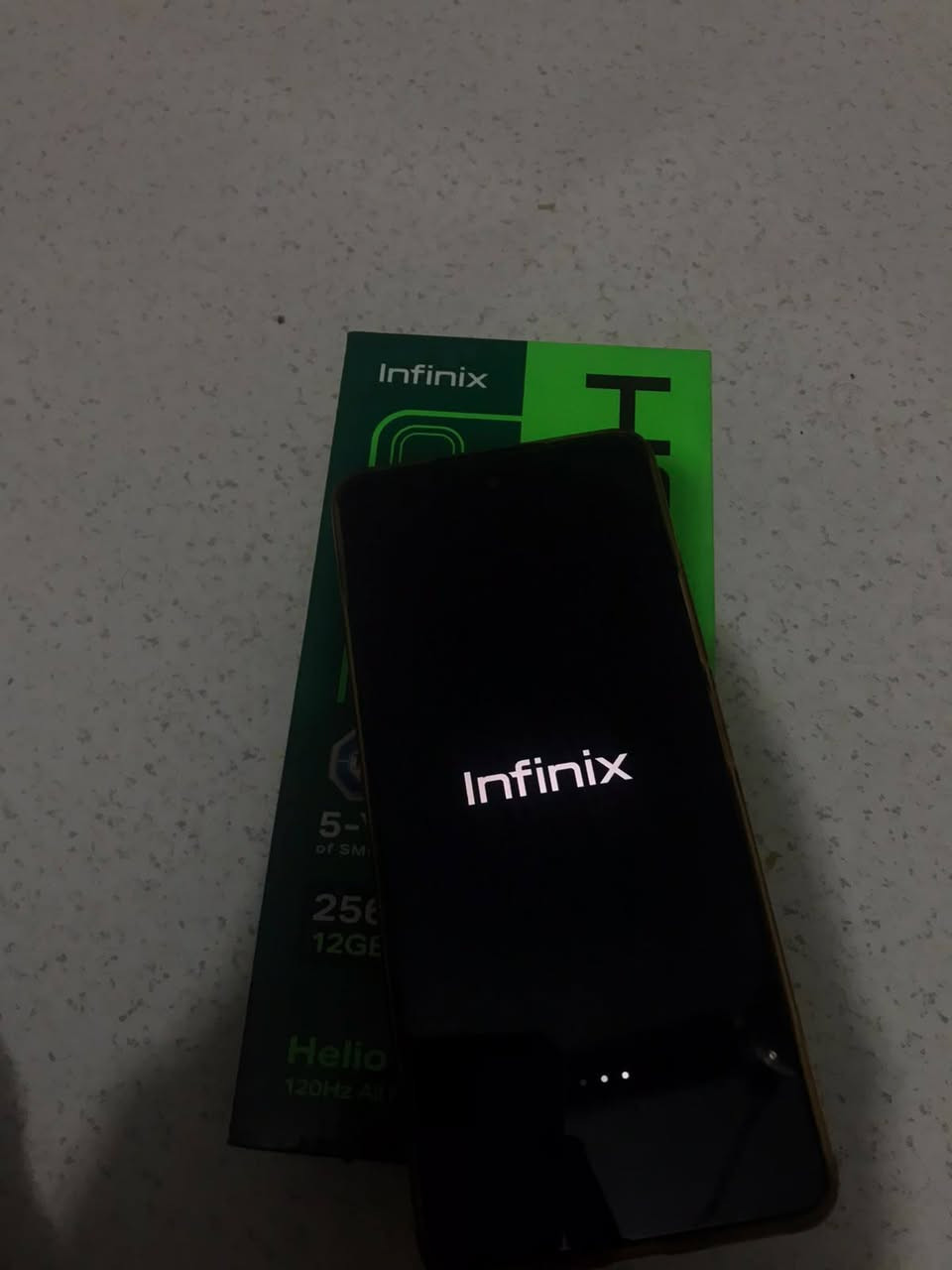 السلام عليكم
للبيع lnginx انفنكس هوت 50 
ذاكره 256 GB
+12GB
جهاز جديد مابي اي شخط ما صارله هواي عندي ويا كارتونه وشاحنته الاصليه موجودات  
لون سلفر 
السعر 160وبي مجال قليل 
مكاني بصره
 رقم الهاتف☎️***********
