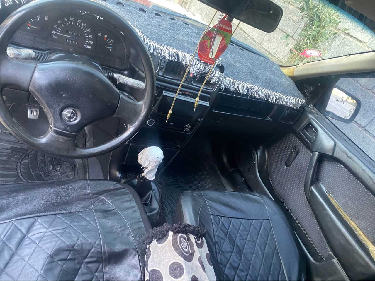 ئۆپل فیکترا ١٩٩٢علووجه گيرو مه كينه به شه رت سه رف و بوخارى نيه ١٨ يه وه ك سه عات عيش ده كات گه رمى و سه ماعه و هه موو كيانى مه زبووت تازه خايس بر كراوه 
شوين ته ق ته ق *********** كويسينجاك, أربيل
