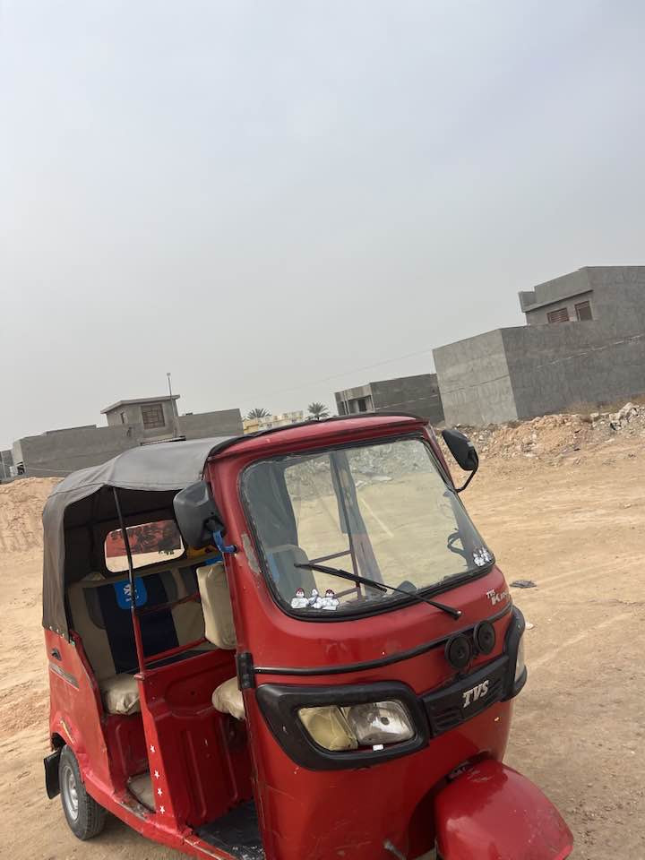 سلام عليكم ورحمة الله وبركاته عندي تك تك للبيع تي في اس  موديل ٢٠١٩ داخله بشهر ١٢بل عشرين تعبر  اوراق كامله مكينه ٢١ وعشرين جديده كهربائي شغاله دوسات معمره لاضربه ولا صبغ تكتك خير من الله كبل للشارع سعر تلاثه ملاين ونص وبه مجال مكان بغداد المحموديه 
*********** موجود تصال واساب
