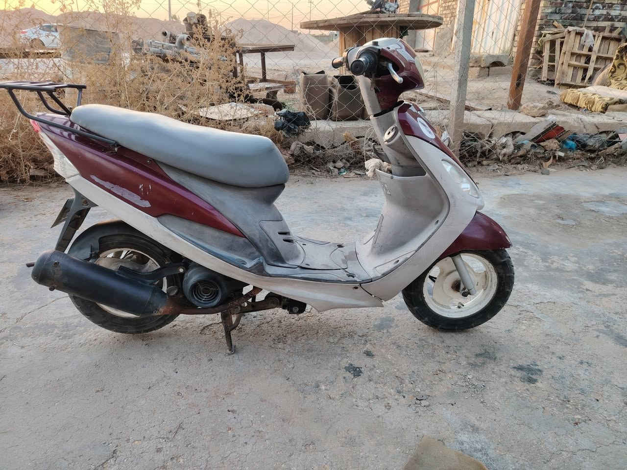 للبيع ماكس منغولي نضيفه مكينه خرسه صوته شلعه معدل جاهزه الدراجه بس ولفات كهربايات شغاله كله لون مميز كفر  اصلي الدراجه جاهزه سعر 550وبيه مجال ترهم مراوس بماكس عدله نضيفه مكاني الرميثه اتصال ***********
