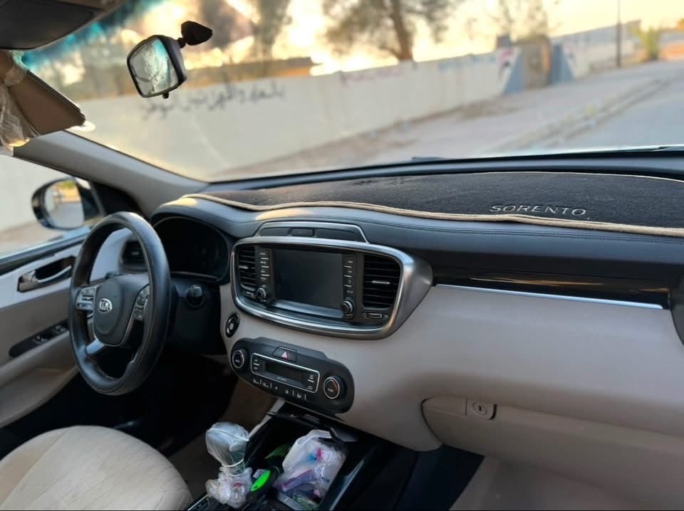 السلام عليكم 
الجميلة للبيع سورنتو خليجي
2020  V6
بصمة 
شاشة كبيرة
فول مواصفات عدى الفتحة
كلين مكفولة
السعر ٢٤٠ وبيها مجال
استلام شركة زيرو على ايدي
للاستفسار الاتصال على رقم 
***********