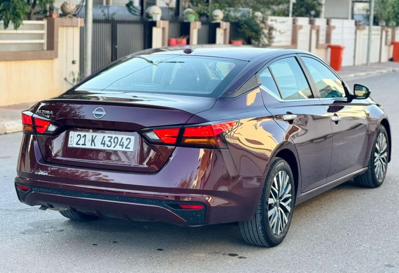 السلام عليكم اخوان 
التيما  SV2025 للبيع فقط
 الزيرو 3000Mil
السعر 158$
صور ظرر مرفقه مع صور
للاستفسار ***********
 سونار مرفقه
كشنات كهرباء
لايتات زنون 
رادار امامي خلفي 
توقف ذاتي 
حساس خلفي 
 تحكم استيرن
شاشه وسط
كامره
وثبيت سرعه 
مانع انزلاق 
رقم سليمانيه جديد
سنويه لحد 2029
شرط تحويل او وكاله و غرامه 
تحويل مباشر 
عنوان ديالي خانقين ✅
