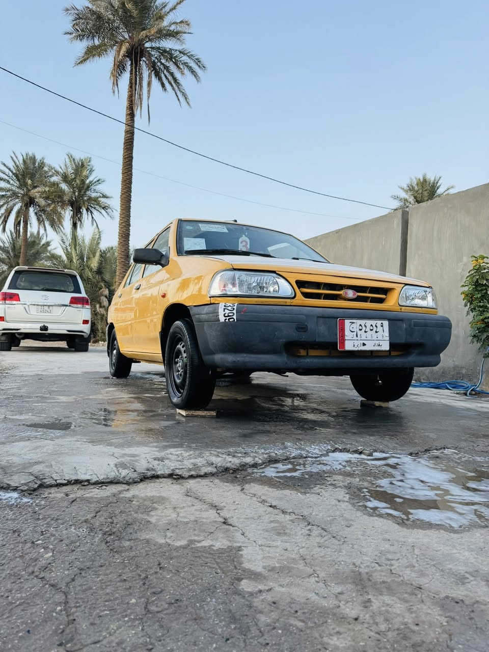 سلام عليكم
سايبه 2015كفاله عامه لاصبغ ولاتبديل سياره جاهزه من كلشي كل نقص مابيه مكينه كير حداديه تخم تاير دينار ماتصرف عليه 

مكاني حله حي الجزائر الشراي يتصل 

***********

السعر 37وبيه شويه مجال
