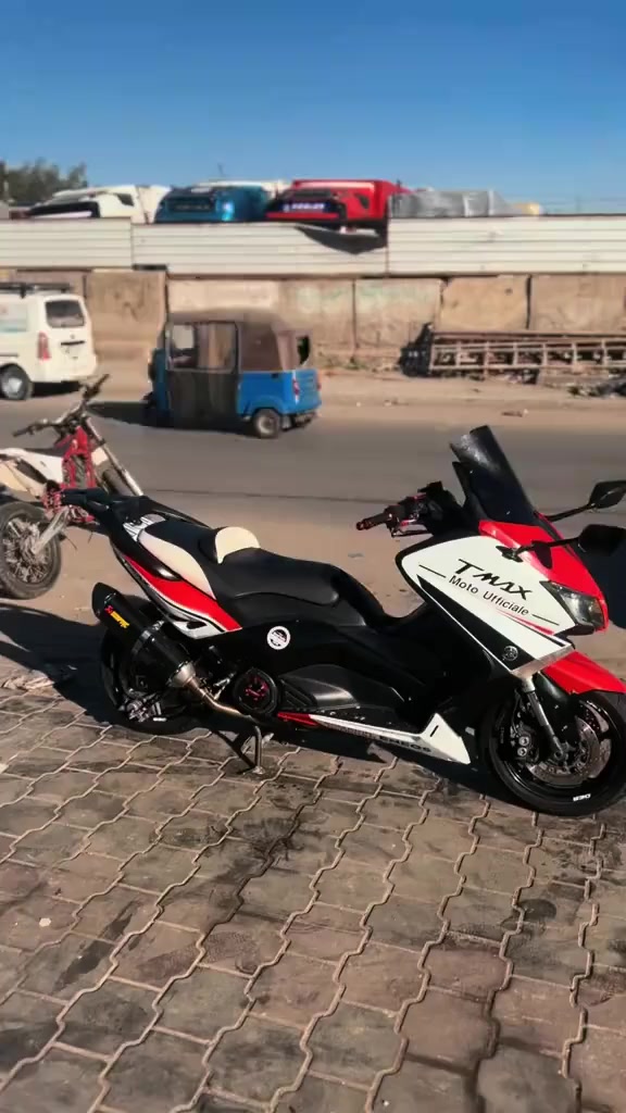 تي ماكس 17 للبيع بيه كلج مالوسي ب35 وبيه مجال عنوان حي اور ***********
