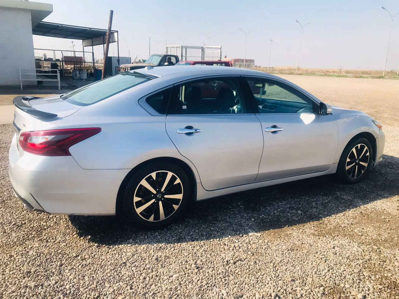 سلام عليكم سيارة للبيع نيسان التيما2018 SL فول مواصفات
سلايت 
تبريد خلفي 
رادار جانبي 
تبريد لمس
تشغيل عن بعد 
بصمة ابواب
كشن كهربائي 
كامره خلفيه
تحكم استيرن 
ويل كب
مانع انزلاق
شاشه بلاديه 
محرك وگير بشرط كفاله فقط سنويه ساقطه شهر 12 
وسونار مرفق مع صور بدون دواخل 
مكان سياره ديالى المقدادية رقم ***********
سعر 128
