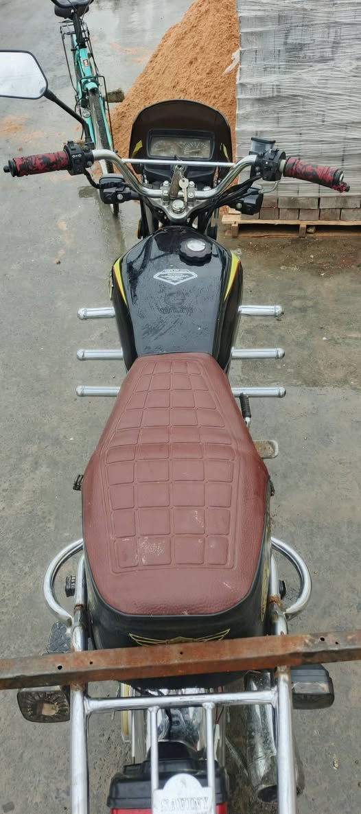 من رخصه الادمن سيفان 2021
السعر 600بي مجال مكاني الرمادي خاص مغلق للاتصال ***********
