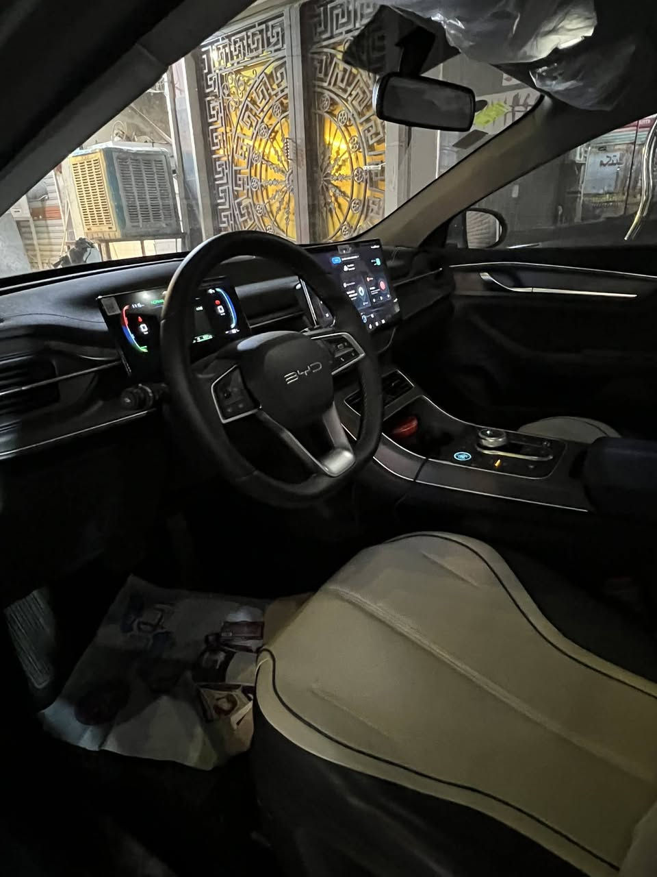 BYD 2025
للبيع ماشيه 34الف بيها جم طخه ولبكلايت الخلفي ايضا مكسور شويه منه سياره مابيها اي مشاكل الحمدلله السعر 18مليون و200 وبيها مجال 
العنوان بغداد الدوره :***********
