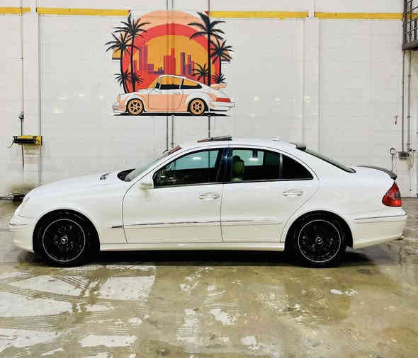 السلام عليكم 
مارسدس w211 e350 2007 
السيارة وكالة (خليجية) تو ويل   
السعر ١٧٥$ 
للتواصل ***********
