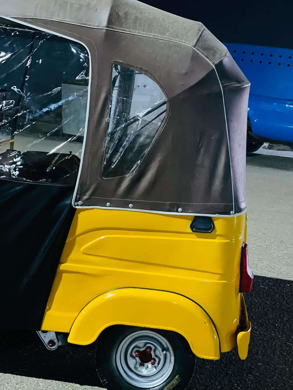 سلام عليكم تكتك البيع موديل 21 ألون واحد مكينه مجفته كشره بيها رشات مرقمه تكتك جاهزه سعر 6800 وبيها مجال رقم ***********
