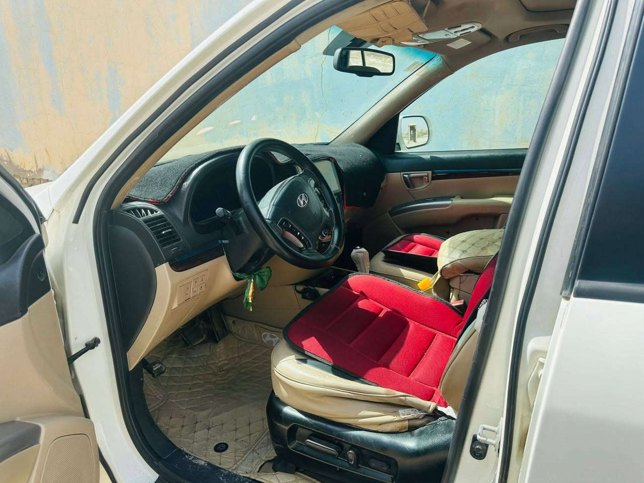 سنتافيا 2012 رقم بغداد بأسمنا فول مواصفات 
محرك 6 سلندر مفتوح 

7 راكب 

3 قطع تبريد

4 بصمات 

كشنات كهرباء 

مكانها ميسان 

معارض ميسان قرب مطعم النبلاء 
السعر 145  وبيه مجال قليل 

***********
