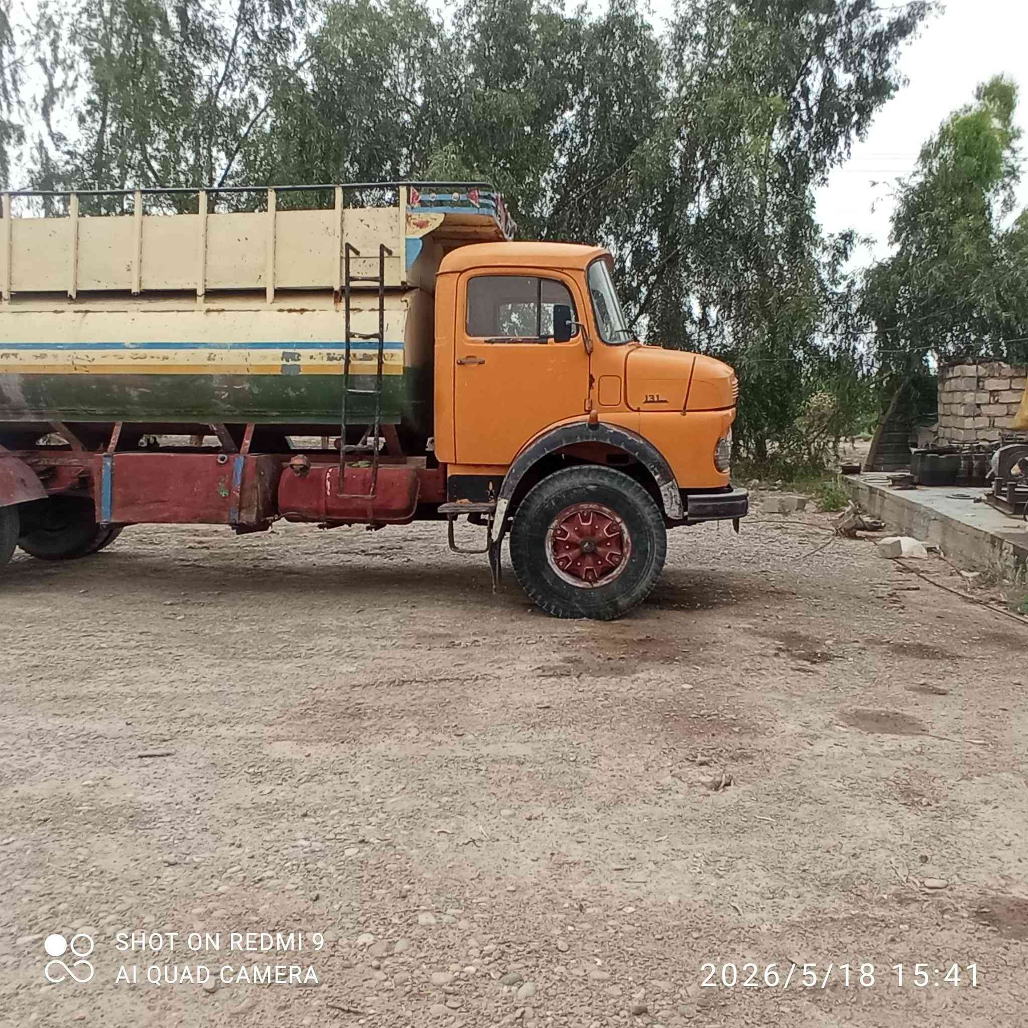 للبيع ابو ردين موديل 81 رقم نينوى 8 طن سياره شركة قطرة صبق مابه الاستفسار على هاذه الرقم الاستفسار ***********
