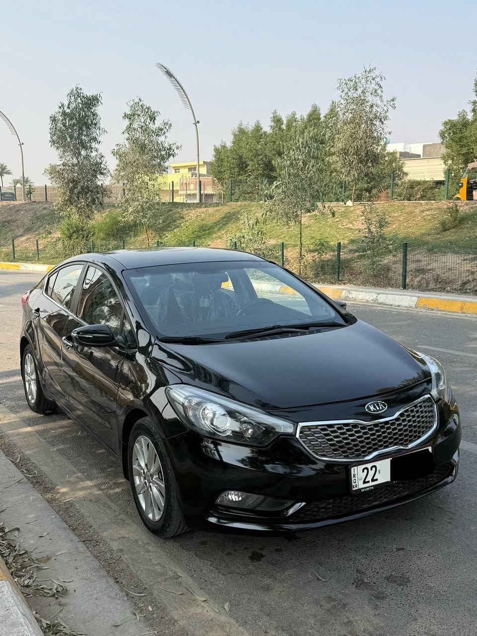 السلام عليكم 
كيا سيراتو 2014 خليجي محرك 1600 دوش رقم اربيل الدولي الجديد تحويل ثاني يوم
مواصفاتها :
شاشة لمس 
قطعتين تبريد امامي و خلفي
5 ويل كب
تحكمات ستيرن جهتين
مري شفط
اشاير بالمري
كاميرا خلفية
حساسات امامية خلفية
دسكات 4 ABS
وباقي مواصفات السيراتو معروفة
السيارة جاهزة بدون اي نقص تبريد ثلج صدر امامي و خلفي كلها جاهزة ربع ماتصرف عليها 
الصبغ: بنيد وجاملغ

مكان السيارة / ديالى - بعقوبة
للاستفسار / ***********
