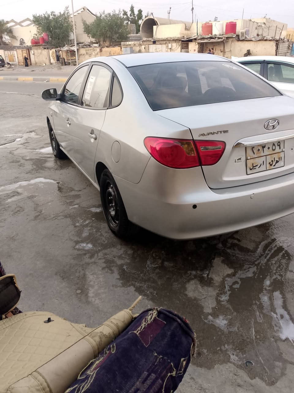 سلام عليكم سياره للبيع مديل 2010 سياره جاهزه ادوات سعر 42 
***********
