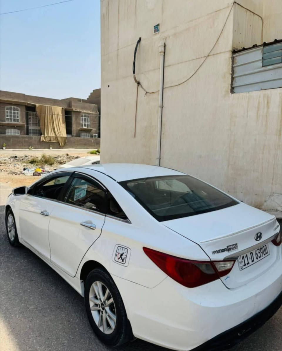 السلام عليكم
للبيع سوناته موديل 2012 خليجيه 
رقم بغداد دولي مواصفات  نص فول تحكم ستيرن. اشاير بالمري محرك 2400 دوش 
تبريد قطعتين 
حداديه  جديده
 صدر  جديد تخم تاير 
بيها ضرر جاملغين الخلفي والامامي جهت السايق 
بدون تبديل  السعر112 وبيها مجال
***********
***********
