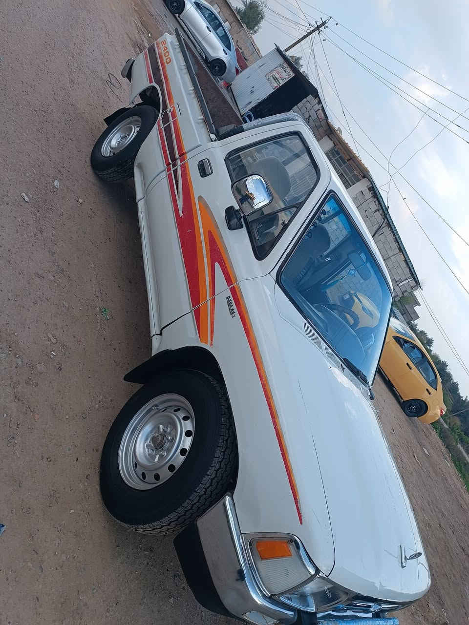 بيكم تيوتا 92 محرك كروسيده سياره جاهزه مكفوله من الصبغ سياره بلادية محرك وكير وصدر كله جاهز ارقام وهزه وسنويه جديد  لل2031 
السعر 55
المكان ابو غريب للاستفسار اتصال 
***********
***********
