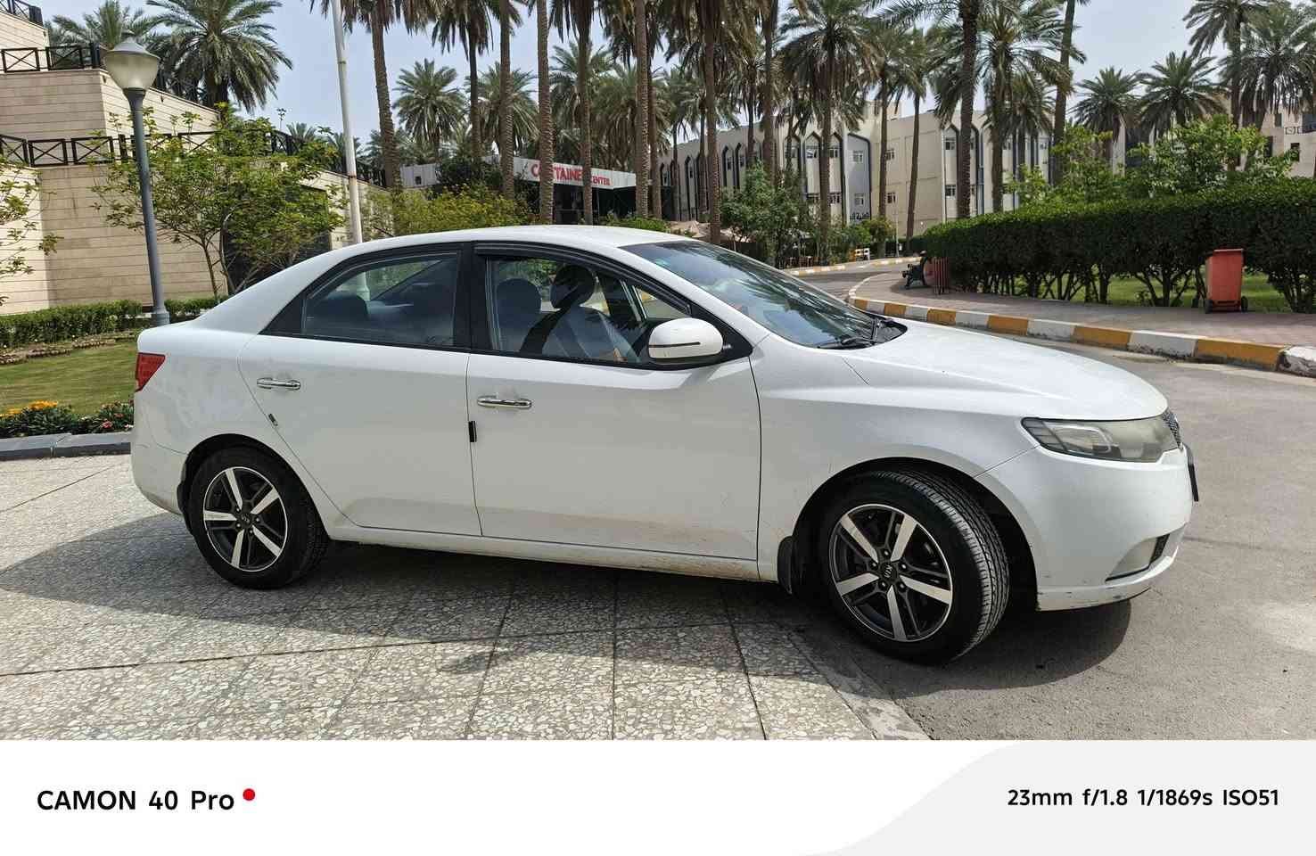 السلام عليكم
سيراتو 2013 خليجي 

محرك 1600

رقم بغداد باسمي 

السياره شفتات بالستيرن 

كله ع وضع الشركه 

تخم تاير 

السياره ماشيه 235الف

اوتو وعادي 6كير 

والمواصفات البقيه معروفه بال سيراتو 

السياره فقط مبدل واشر قبق ع ايدي 

مكاني الصبح زيونه والعصر المحمودية 

***********
السعر 112وبيه مجال للشراي 
تجي تشوف ونتعامل 
او واتساب افضل
