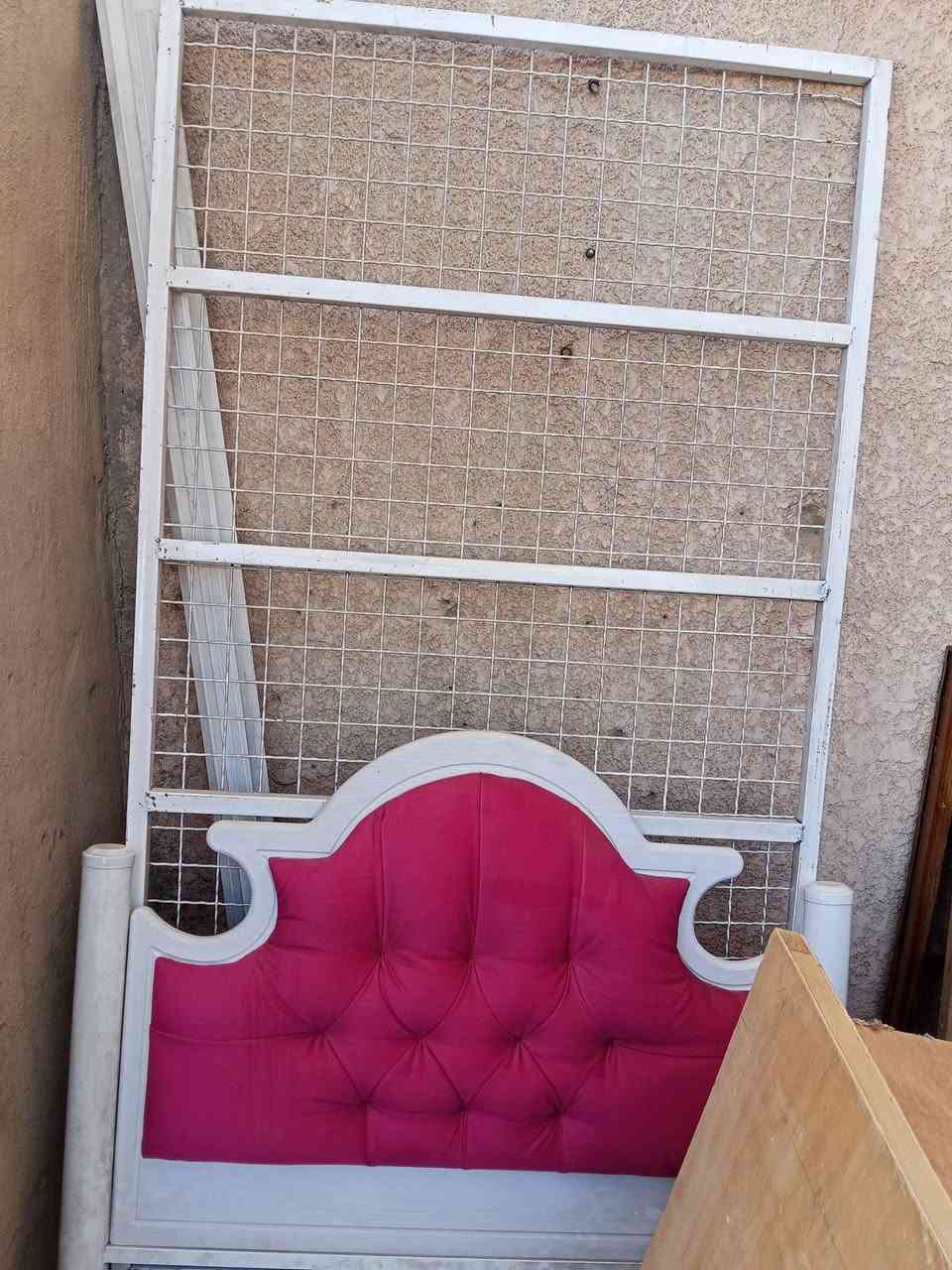 السلام عليكم عندي غرض للبيع مكاني بغداد حي العامل ***********
