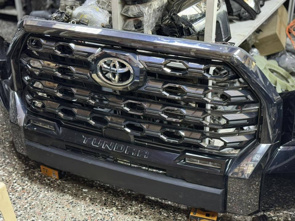 كراج. تويوتا  لتجارت. الادوات  الاحتياطيه.
بغداد العلاوي شارع 6  وسط الشارع.  

دعاميه اماميه. تاندره. بلاتينيوم. 2025. زيروو كامله   ‭
                               اسود. شذره 

  0771 359 0359‬ باسم ابو مريم 
    اي ستفسار تواصل خاص ❤️ 

         .   
    
الشارقه صناعيه 6 ضواحي بغداد
الصجعه.  شركت الهلال المنير . 

يوجد توصيل الى جميع محافضات العراق 

#سيكويا  #لاندكروز. #تاندره. #باترول.  #ارماده. 
#لكزس. #برادو. #QX56. #فورنر. #تاكوما
