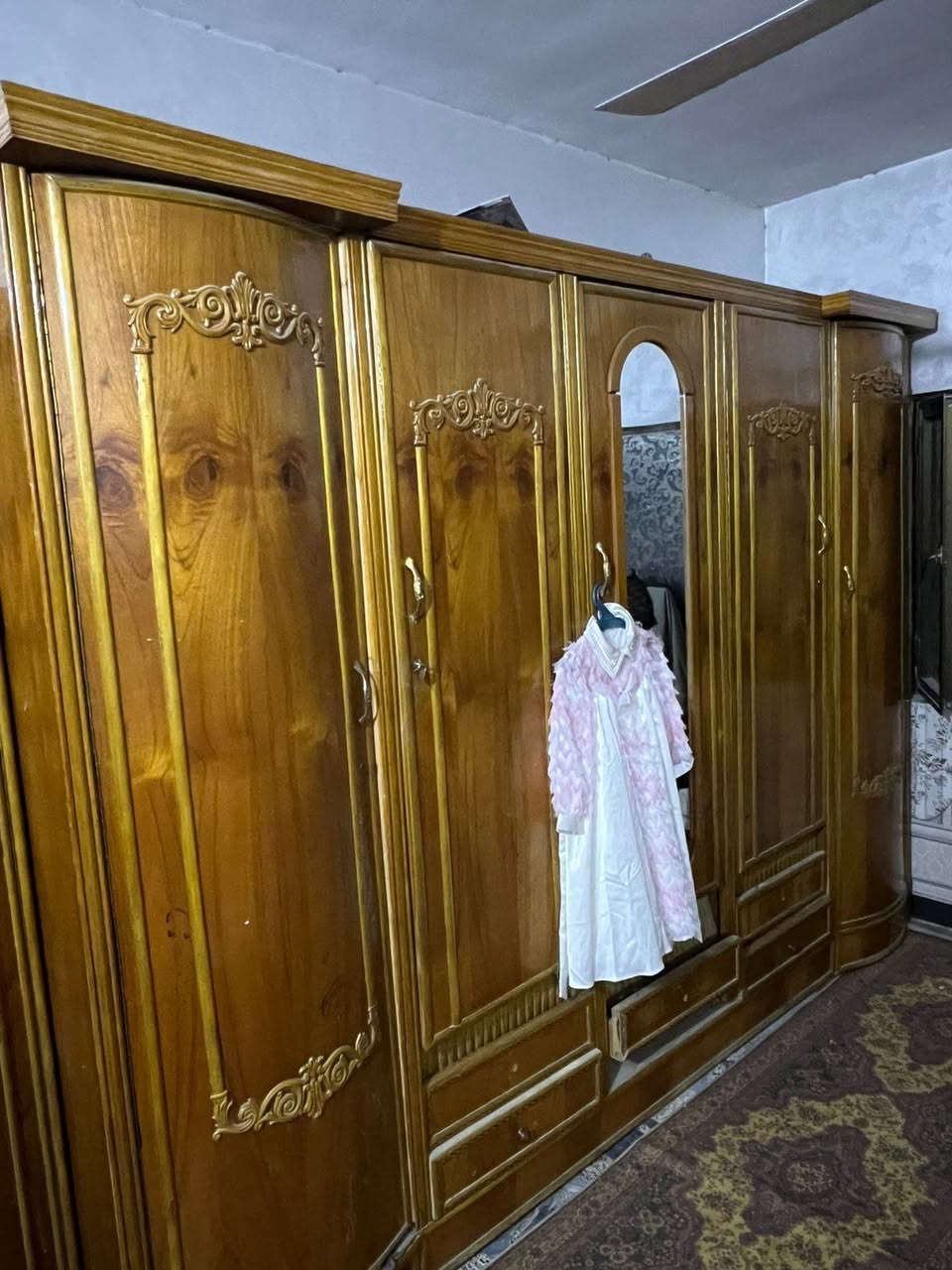 غرفة صاج ثقيل للبيع السعر ٥٠٠ قفل
بغداد البلديات
***********
