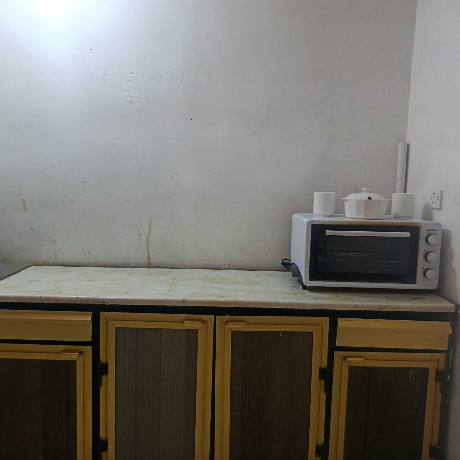 سلام عليكم طباخ اخو الجديد نظيف كلش 350 وبيه مجال سنك مرمر ب150 وبيه مجال وكاونتر ب100 وبيه مجال العنوان  بالحصوه


**إذا كنت صاحب هذا الإعلان وتريد حذفه لأي سبب، رجاءا أرسل رسالة إلى الدعم الفني**