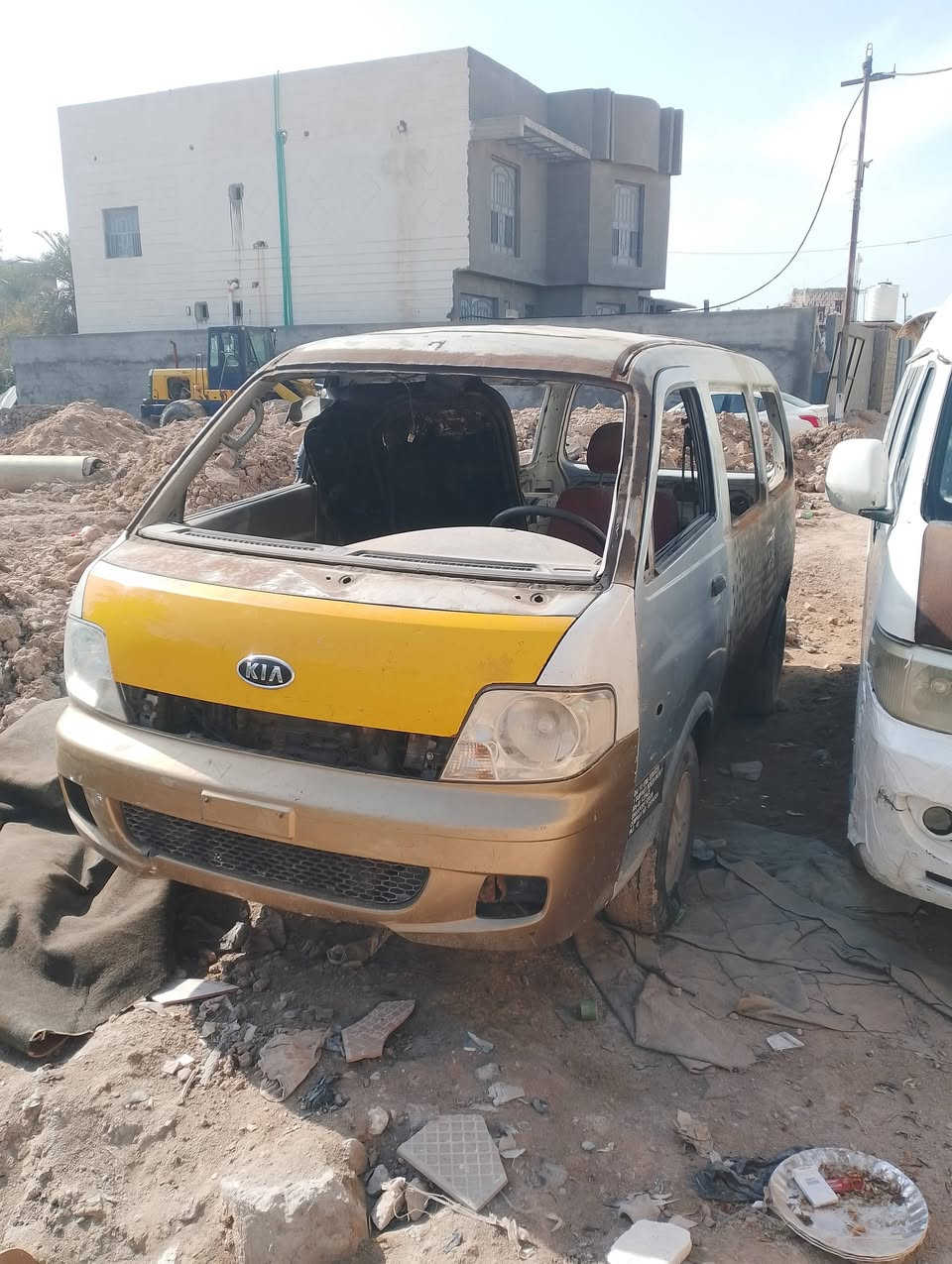 السلام عليكم منغولي البيع 2006اوصل مكينه كارتون توني شاده كير اكسن كفاله شواصي 4 كفاله توهه طالعه من السمكره  قراضه كاملات كلهن فاتحن بلبيت دشبول كارتون ىلبيت مصفره من كلشي عليه هيه275 ينكطعه من سعره تحولي ثاني يوم  رقم بصره مكاني بصره شط العرب الهاتف *********** اذا مو شراي لا تشلع كلبي رحمه الولديك ا
