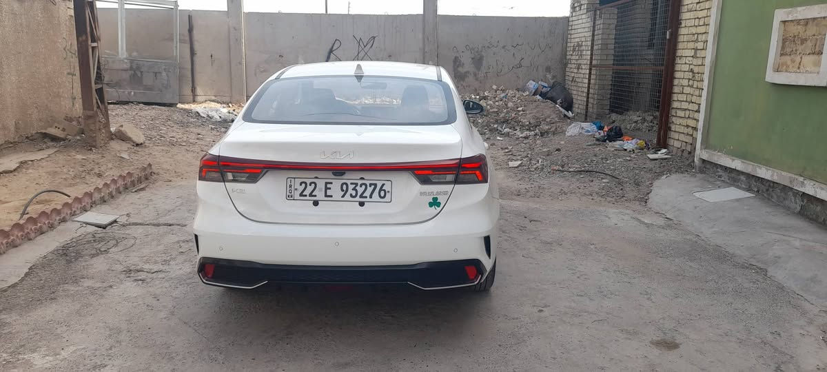 السلام عليكم k3موديل ٢٠٢٤ كلين سياره جديده بس ستر الله للتواصل *********** رايده ١٤٢ورقه
