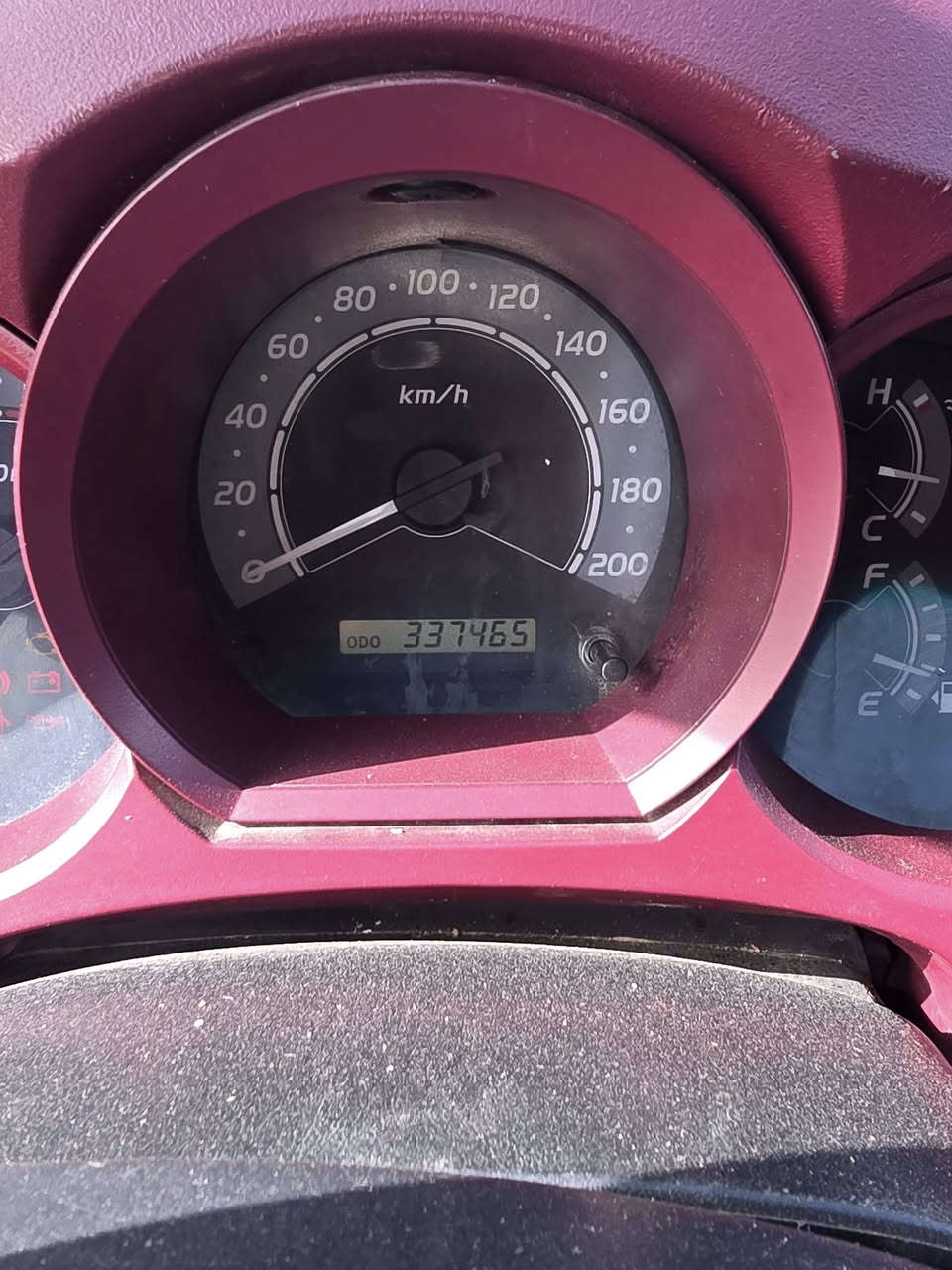 تويو تا هايلوكس للبيع 2010  صونر موجود رقم جديد سعر 173بي مجال ***********
