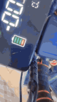 بايسكل شحن موديل 2024 جديد كله 
بطاريات جدد 

1: بطاريات 5

2: تأيرات جدد 

3: أعقل كله جدد 

4: بلوتوث 

5: بريك امامي خلفي شغال 

6: حجم 20

السعر580 الف 

مكاني بابل حله محاويل ناحيه إلمام جسر 13 يم طرشي ابو حيدر 

رقم الهاتف : ***********
