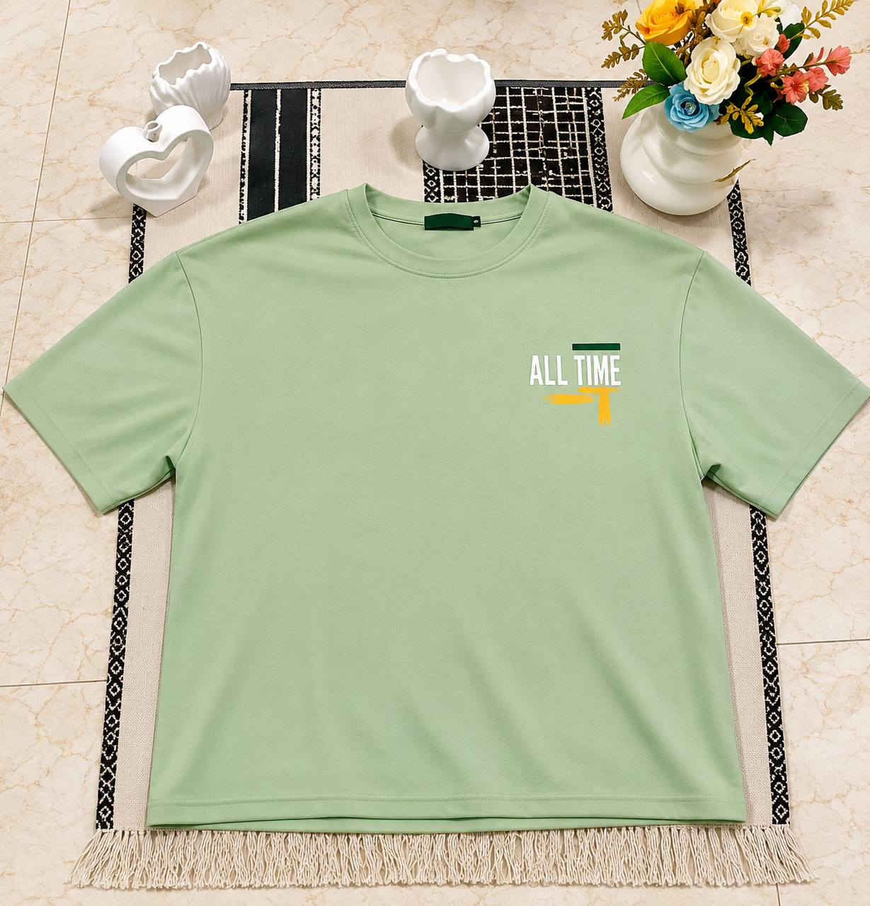 سلام عليكم توفرت ملابس شبابيه M:L:S.XL هاف و برمودات هاف و انواع التشيرتات و البجايم ال 110و تكون السعار منااسبه جدا 💯🔥😉ويكون التواصل واتساب***********وماسنجر راسلنه و تدلل و التوفيق للجميع انشالله
