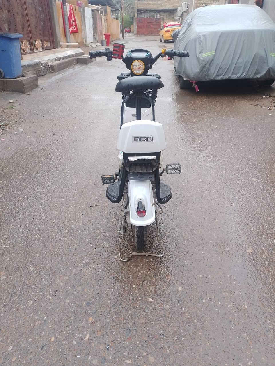 دراجه شحن للبيع حجم الدراجه ١٤ 
دراجه نظيفه السعر (٢٥٠) بيه مجال
***********
عنوان جسر ديالى شارع التويثه
