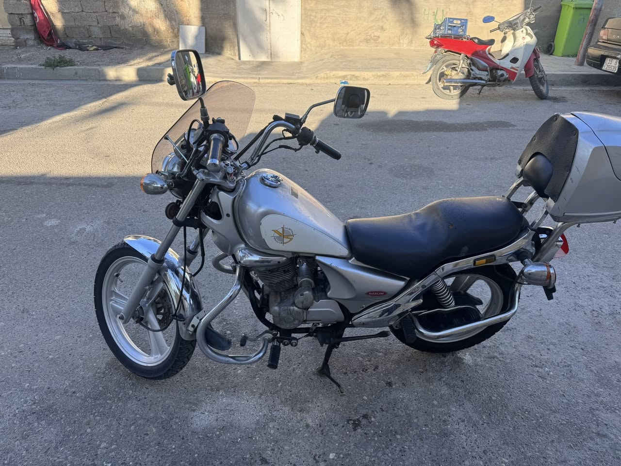 سلام عليكم دايلم طويل محرك مسكر مكفول للاخير فول نضافه سعر مليون وبي مجال الاستفسار اكثر ***********
